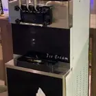 اله ايسكريم للبيع