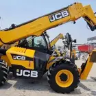 جي سي بي تيلهندر تيلسكوب 17 متر.