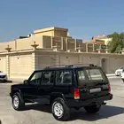 جيب شروكي 2000